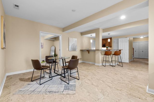 1046 Tuscany Place, Cincinnati, OH 45226