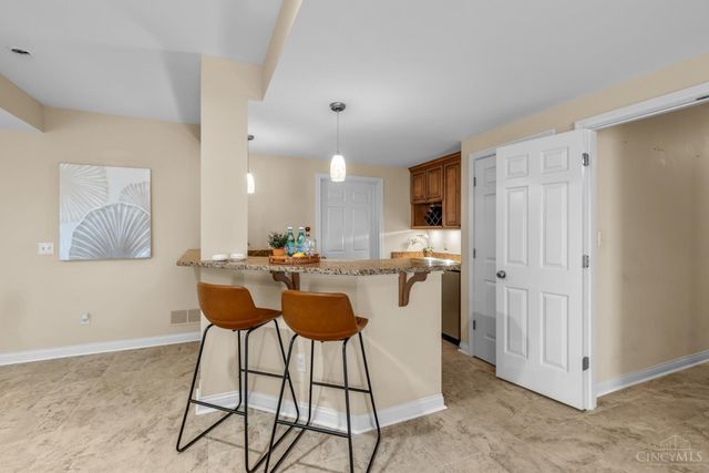 1046 Tuscany Place, Cincinnati, OH 45226
