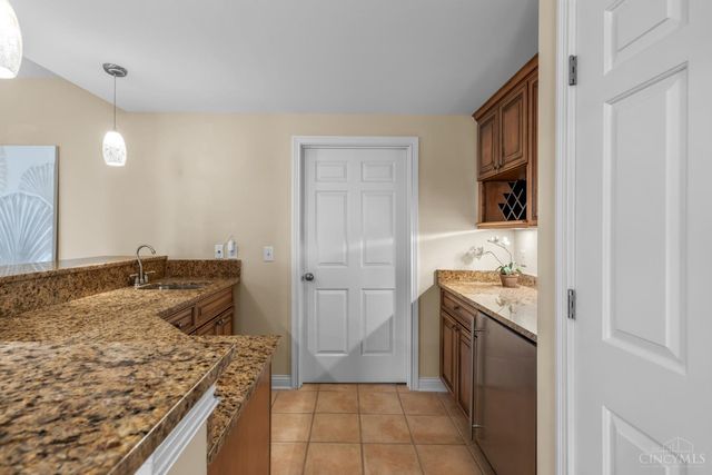 1046 Tuscany Place, Cincinnati, OH 45226