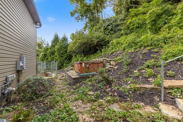 1046 Tuscany Place, Cincinnati, OH 45226