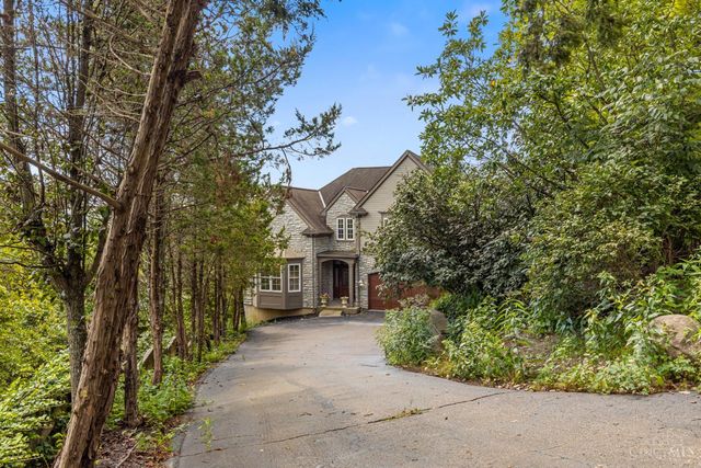 1046 Tuscany Place, Cincinnati, OH 45226