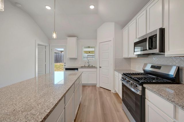 555 Flower Reed Court, Magnolia, TX 77354