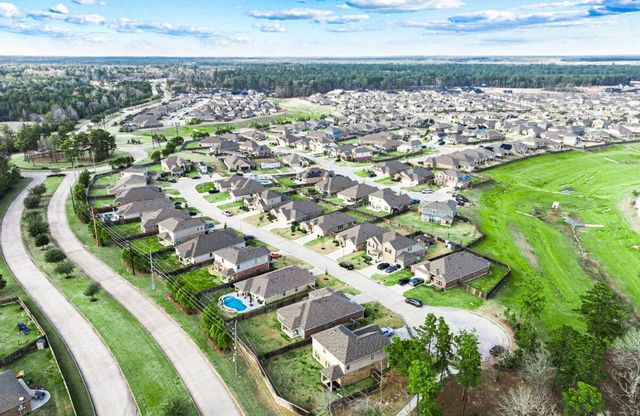 555 Flower Reed Court, Magnolia, TX 77354