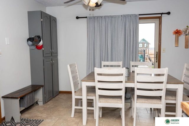 1503 Meadow Lane, York, NE 68467