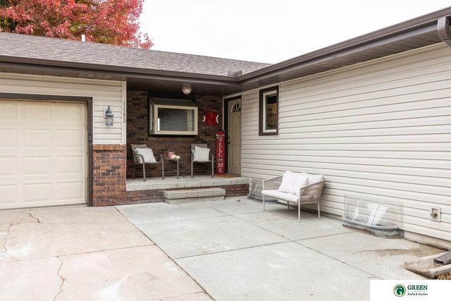 1503 Meadow Lane, York, NE 68467