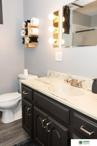 1503 Meadow Lane, York, NE 68467