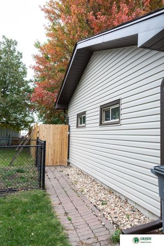 1503 Meadow Lane, York, NE 68467