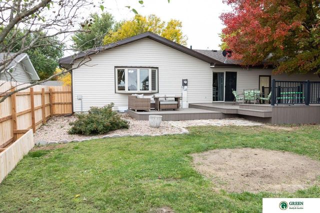 1503 Meadow Lane, York, NE 68467