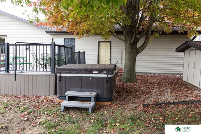 1503 Meadow Lane, York, NE 68467