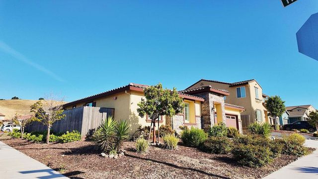 3089 Palomino Way, Hollister, CA 95023