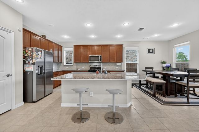 11320 Twisting Peak Road, Fort Worth, TX 76052