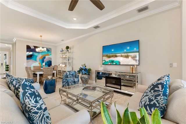 15710 Triesta LN, Naples, FL 34114