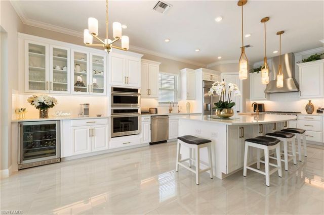 15710 Triesta LN, Naples, FL 34114