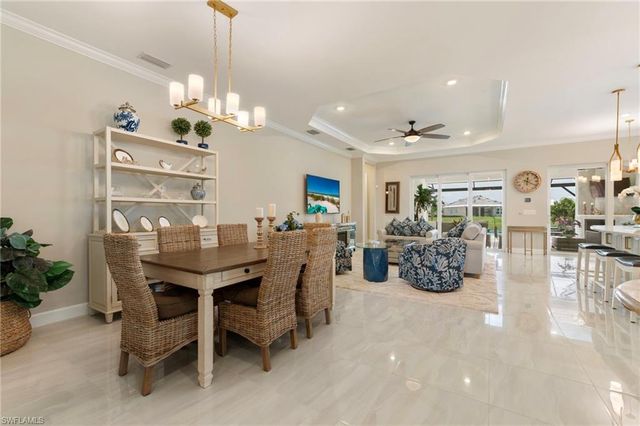 15710 Triesta LN, Naples, FL 34114