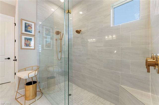 15710 Triesta LN, Naples, FL 34114