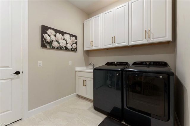 15710 Triesta LN, Naples, FL 34114