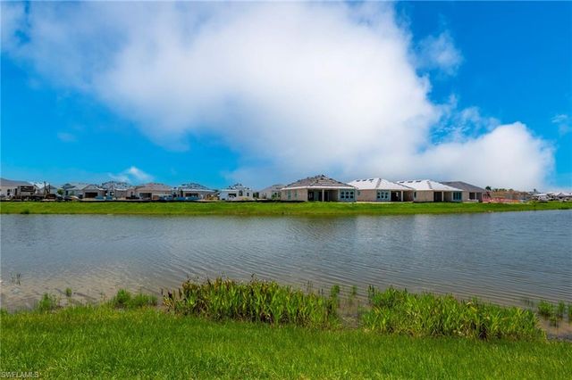 15710 Triesta LN, Naples, FL 34114