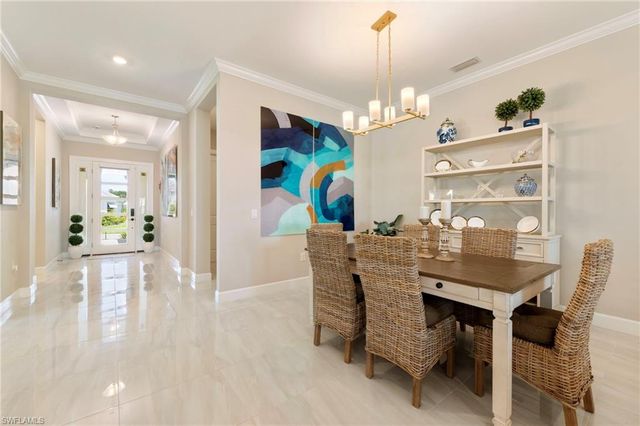 15710 Triesta LN, Naples, FL 34114