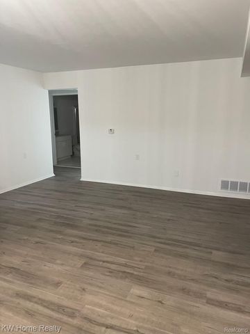31993 W 12 Mile Road STE 110, Farmington Hills, MI 48334