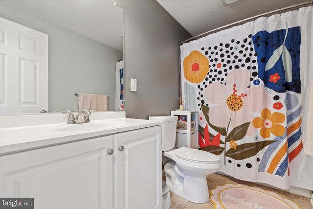 233 OXFORD CIR, Norristown, PA 19403