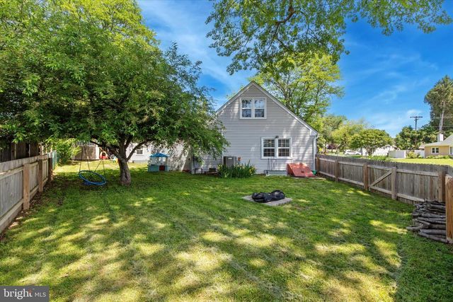 233 OXFORD CIR, Norristown, PA 19403
