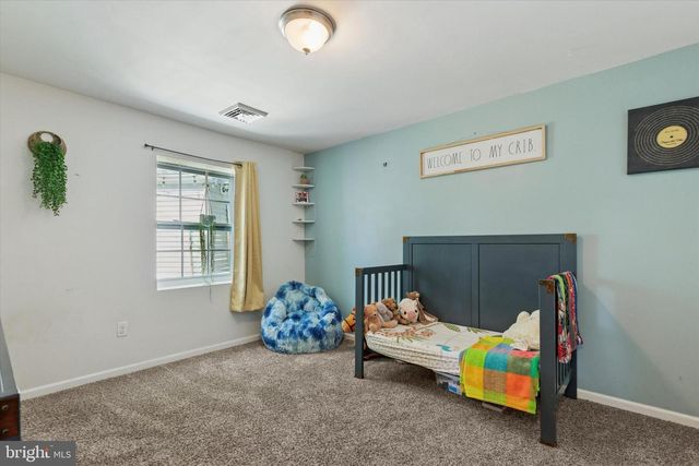 233 OXFORD CIR, Norristown, PA 19403