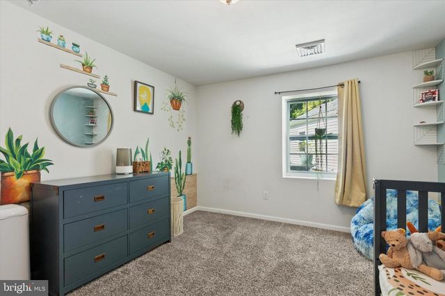 233 OXFORD CIR, Norristown, PA 19403