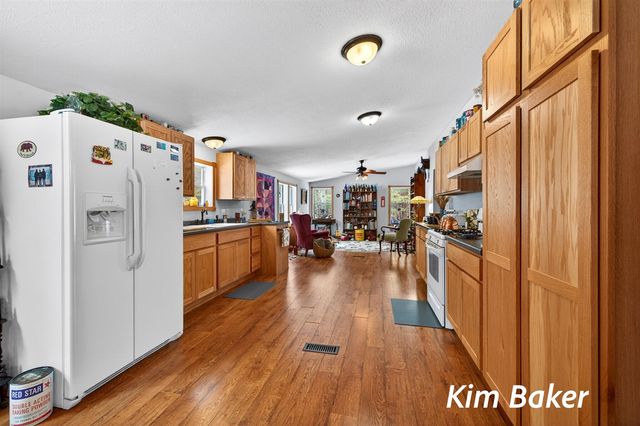 3987 Us-31, Scottville, MI 49454