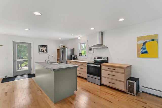 1152 Hopkins Hill Road, Hardwick, VT 05843