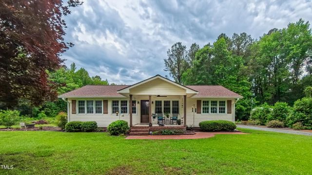 41 Maple Circle, Pittsboro, NC 27312