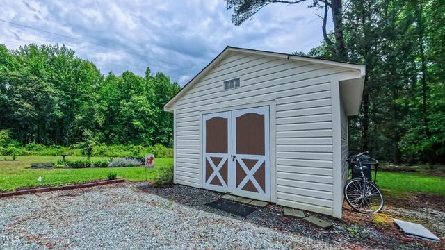 41 Maple Circle, Pittsboro, NC 27312