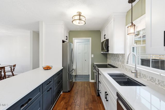 41 Maple Circle, Pittsboro, NC 27312