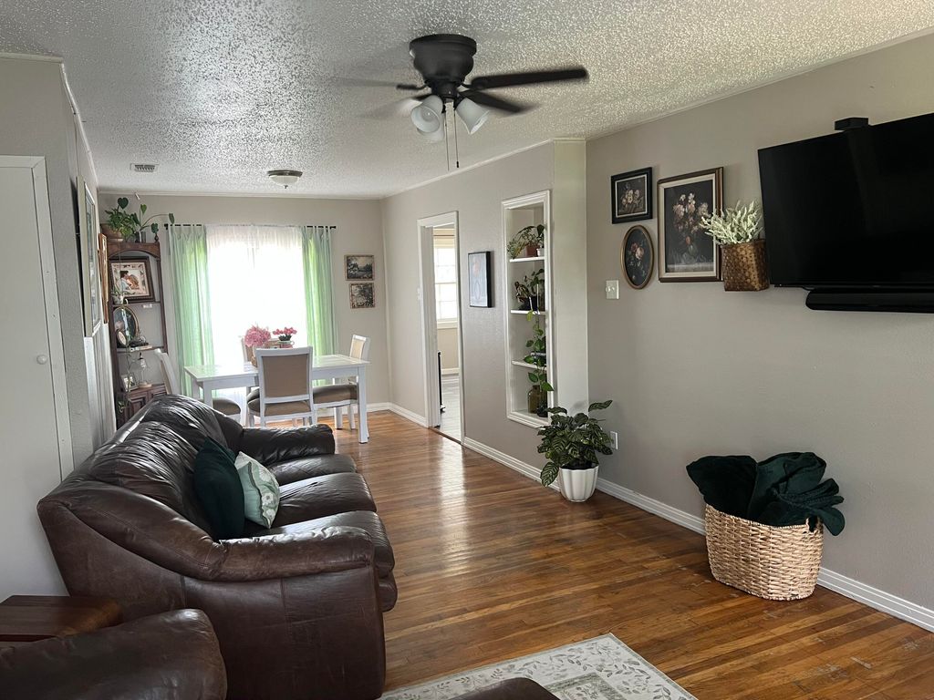 Image 3 of property listing at 2431 Abilene Street, San Angelo, TX 76901