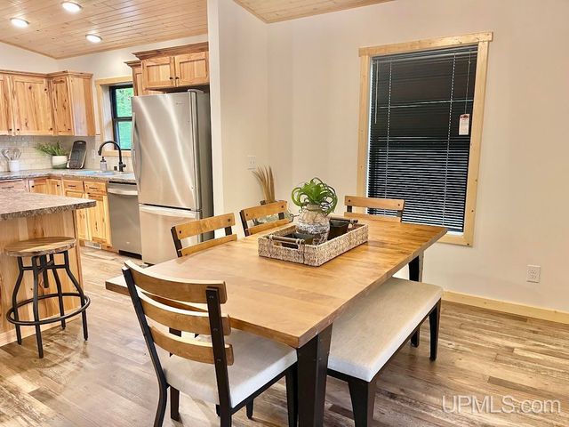 16414 Usfs 2235 Road, Wetmore, MI 49895