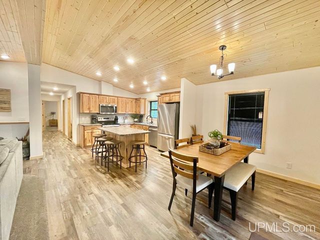 16414 Usfs 2235 Road, Wetmore, MI 49895