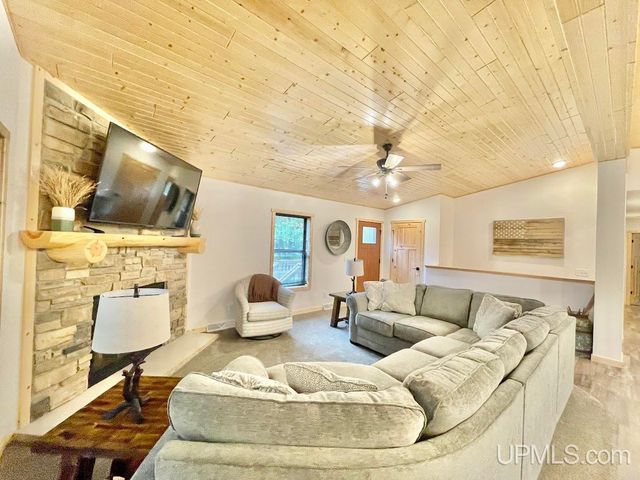 16414 Usfs 2235 Road, Wetmore, MI 49895