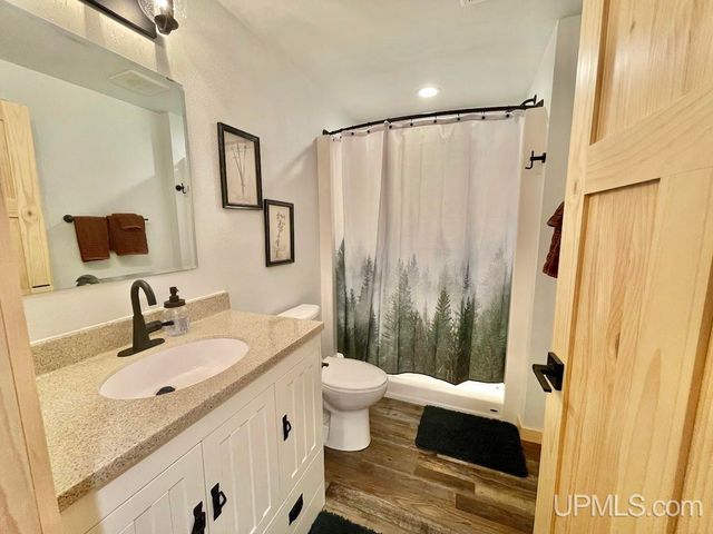 16414 Usfs 2235 Road, Wetmore, MI 49895