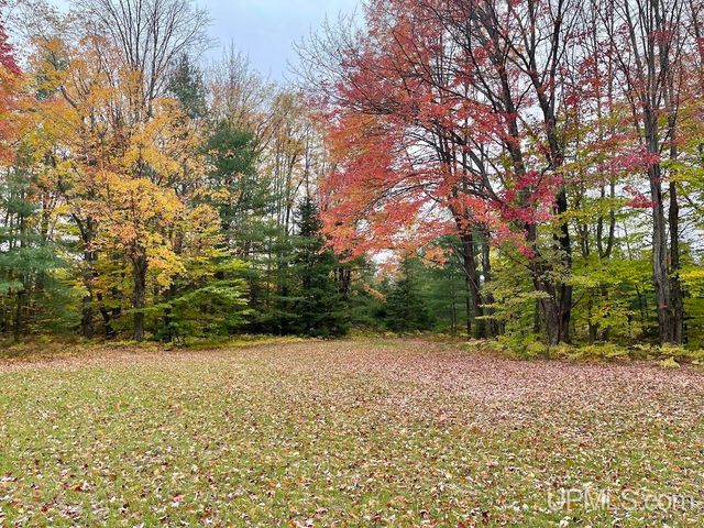 16414 Usfs 2235 Road, Wetmore, MI 49895