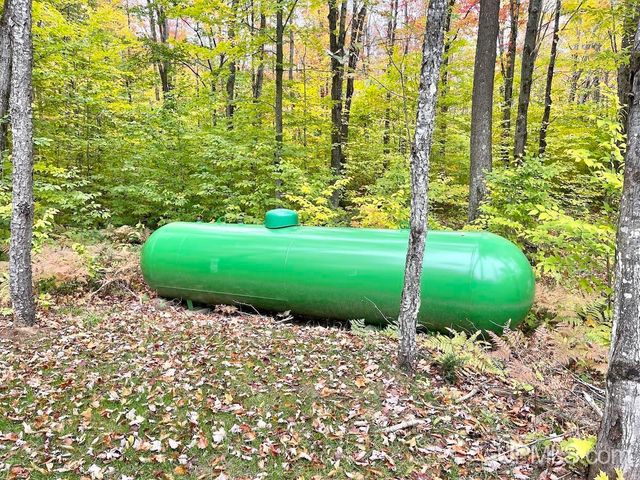 16414 Usfs 2235 Road, Wetmore, MI 49895