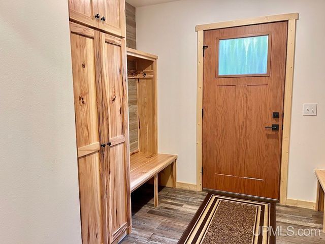 16414 Usfs 2235 Road, Wetmore, MI 49895