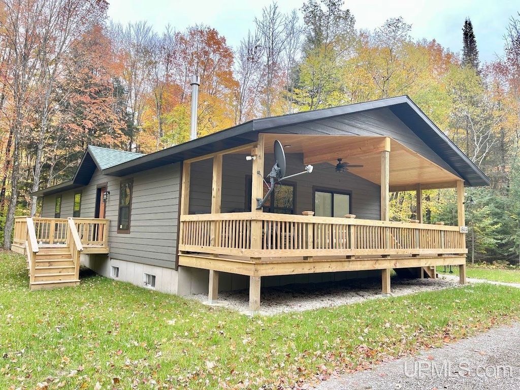 16414 Usfs 2235 Road, Wetmore, MI 49895