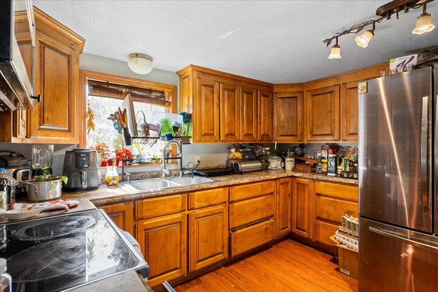 1129 Pinecroft Avenue, Medford, OR 97501