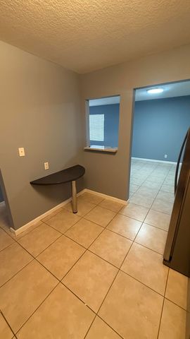 475 SE 8th Street 214, Deerfield Beach, FL 33441