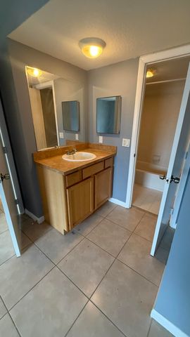 475 SE 8th Street 214, Deerfield Beach, FL 33441