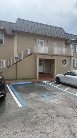 475 SE 8th Street 214, Deerfield Beach, FL 33441