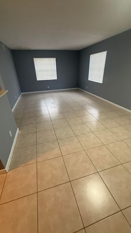 475 SE 8th Street 214, Deerfield Beach, FL 33441