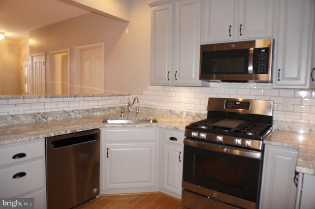 197 MEADOWVIEW DR, Harrisburg, PA 17111