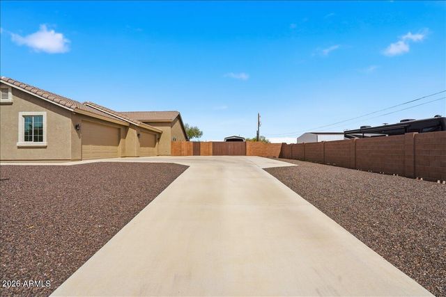 1631 N 103RD Street, Mesa, AZ 85207
