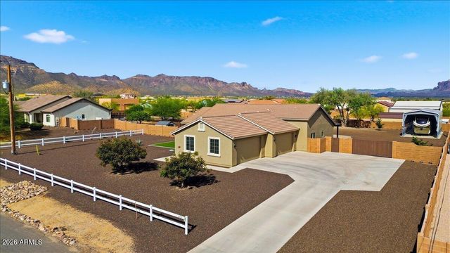 1631 N 103RD Street, Mesa, AZ 85207