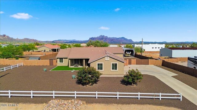 1631 N 103RD Street, Mesa, AZ 85207